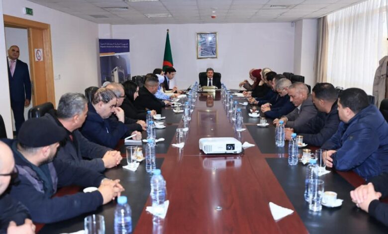 Bouamama praises the efforts of electronic media sites to serve the nation