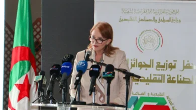 Madahi crowns the winners of the National Award for Traditional Crafts - Algerian Al-Hiwar newspaper