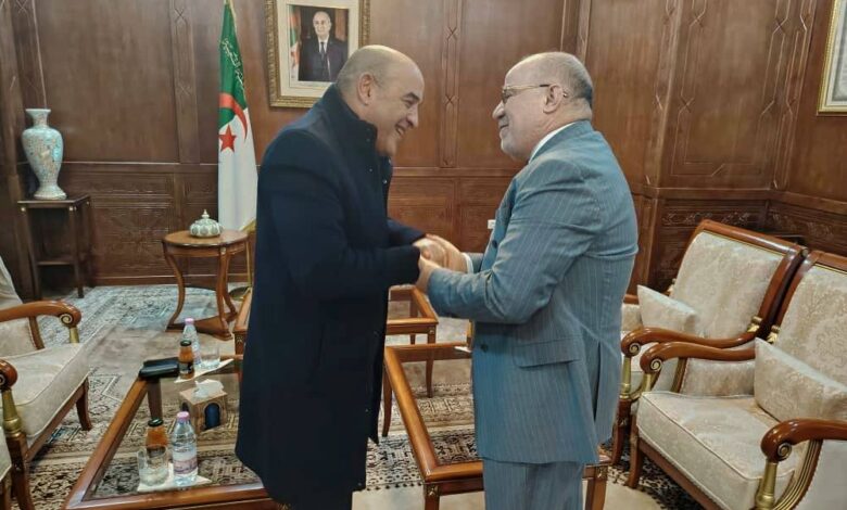 The Minister of Religious Affairs receives the new Consul of Algeria in Jeddah - Al-Hiwar Algerian newspaper