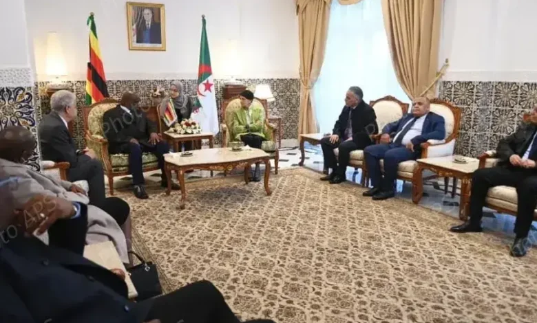 The President of the Constitutional Court receives the President of the Supreme and Constitutional Court of Zimbabwe - Algerian Al-Hiwar newspaper