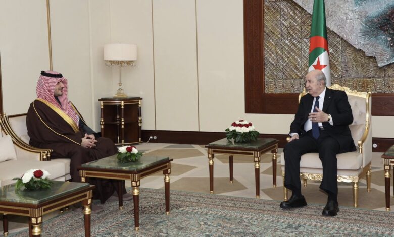 The President of the Republic holds an expanded session at Al-Mouradia Palace - New Algiers