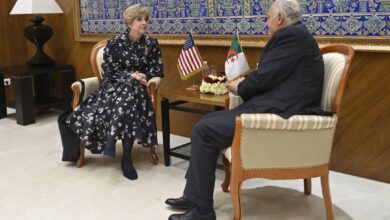 The United States Ambassador visits the Algerian Foreign Minister to bid farewell to her duties - Algerian Al-Hiwar newspaper