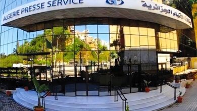 "Waj" opens fire on an opportunistic political party