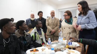 A group breakfast for African trainees - New Algeria