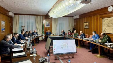 Installing a vigilance device to monitor the supply of products to the market