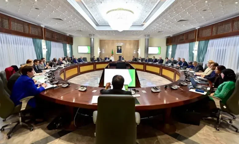 The government regulates private sector schools and accelerates the digitization of Hajj - Algerian Al-Hiwar newspaper