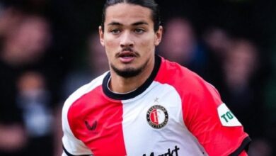 Van Persie is lenient with Haj Moussa in Ramadan - New Algeria