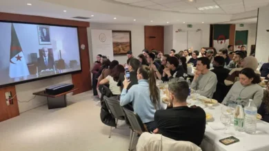Chayeb participates in a Ramadan iftar for Algerian students in Paris - Algerian Al-Hiwar newspaper
