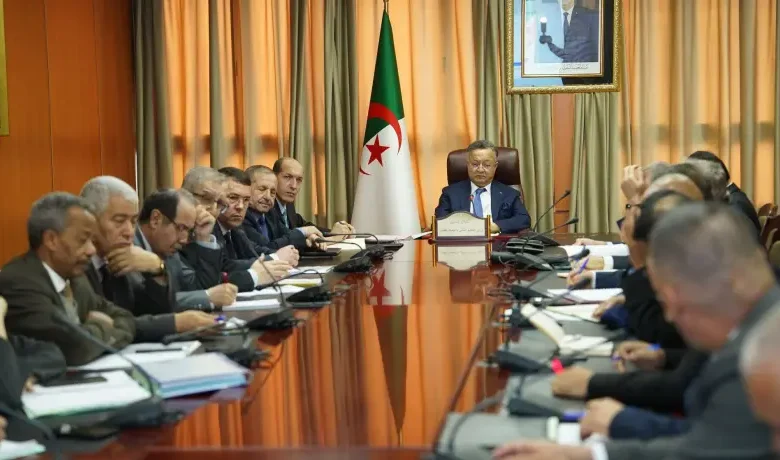 The Minister of Higher Education holds a meeting with the social partners of the sector - Algerian Al-Hiwar newspaper